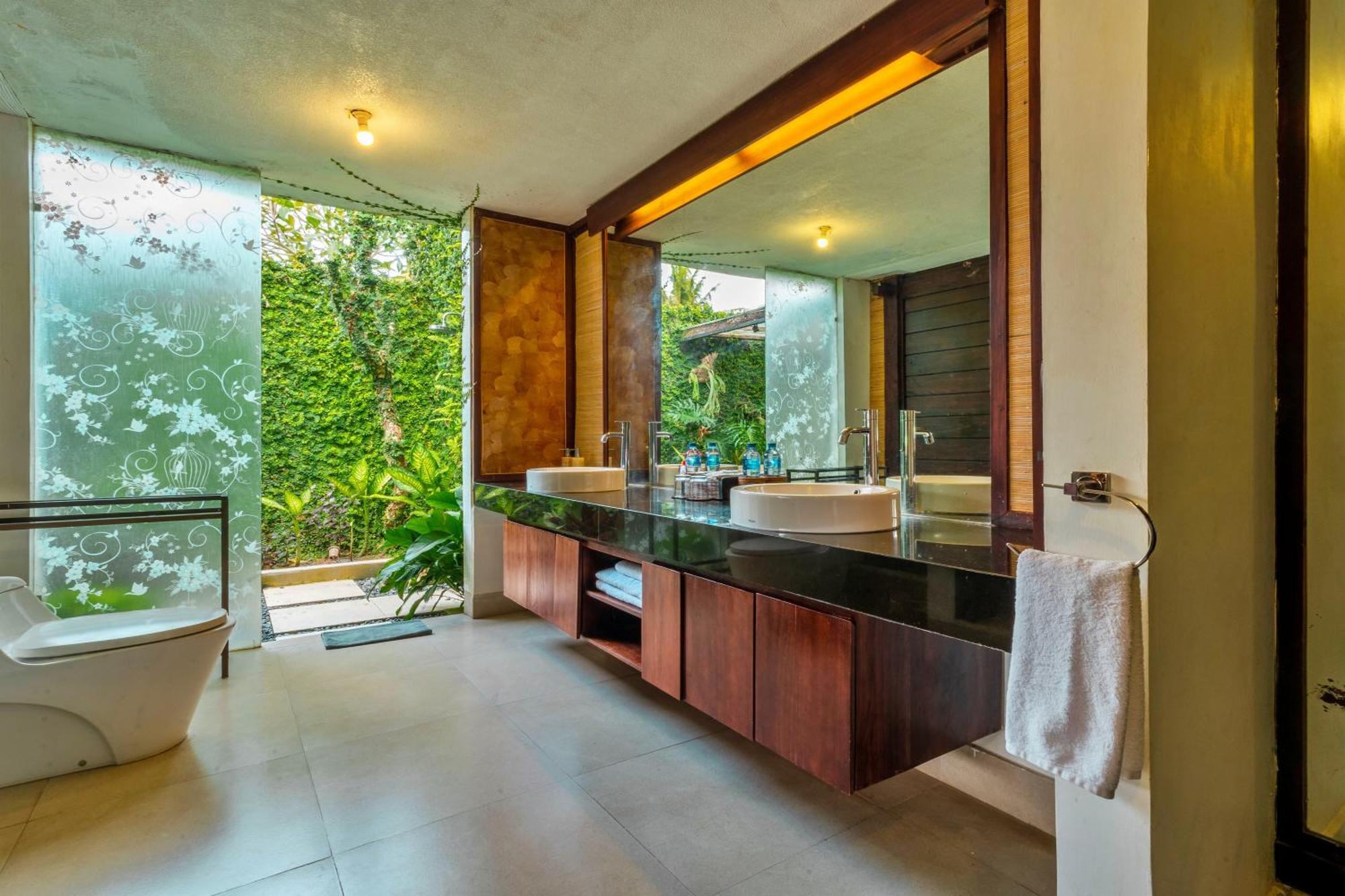 Sri Abi Ratu Villas Sukawati Exterior foto