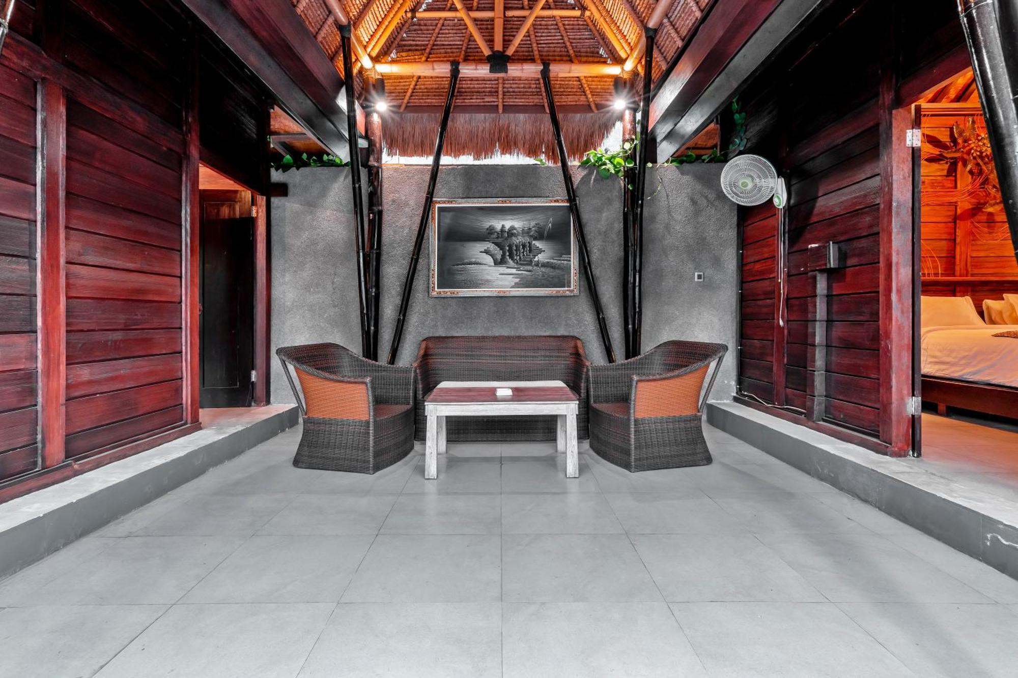 Sri Abi Ratu Villas Sukawati Exterior foto