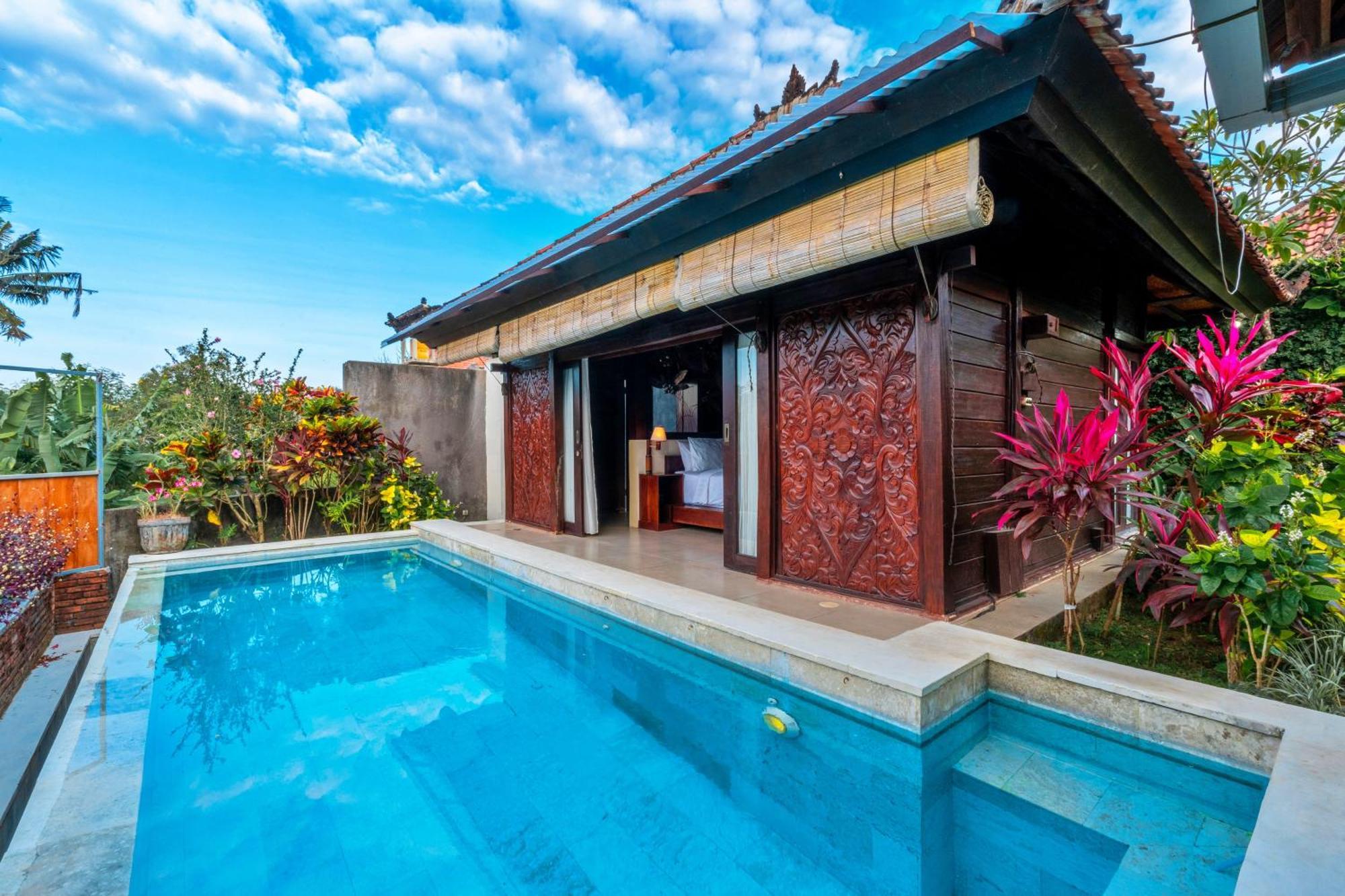 Sri Abi Ratu Villas Sukawati Exterior foto