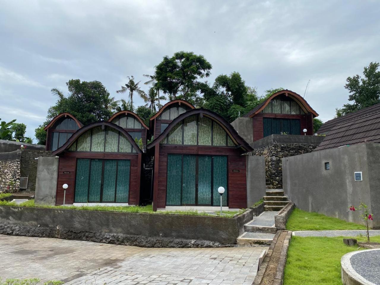 Sri Abi Ratu Villas Sukawati Exterior foto